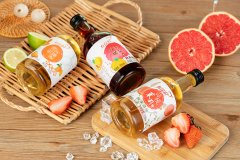果酒适合搭配什么食物？甜果酒和酸果酒搭配有讲究吗？