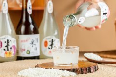 果酒厂家联系方式怎么找？贵州黄氏酒厂怎么对接？